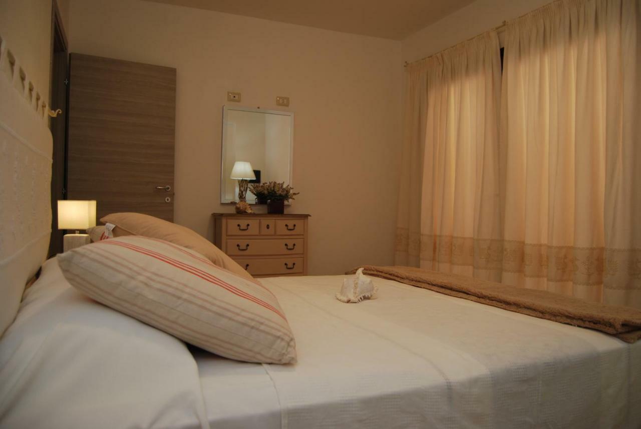 Dimora San Teodoro Villa ซาน เตโอโดโร ภายนอก รูปภาพ